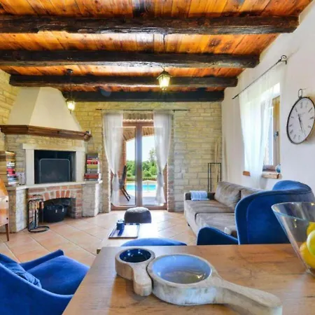Sole In Istria For 10 People With 4 Beedrooms And Private Pool Villa *