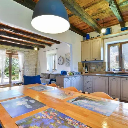 Villa Sole In Istria For 10 People With 4 Beedrooms And Private Pool *