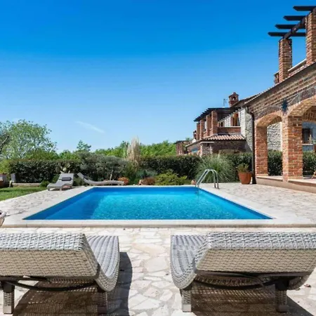 Sole In Istria For 10 People With 4 Beedrooms And Private Pool *