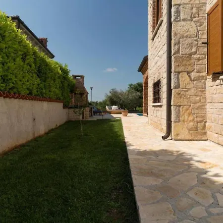 Villa Sole In Istria For 10 People With 4 Beedrooms And Private Pool Butkovići