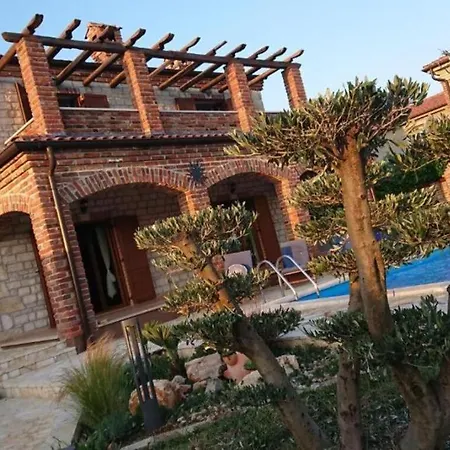 Willa Sole In Istria For 10 People With 4 Beedrooms And Private Pool