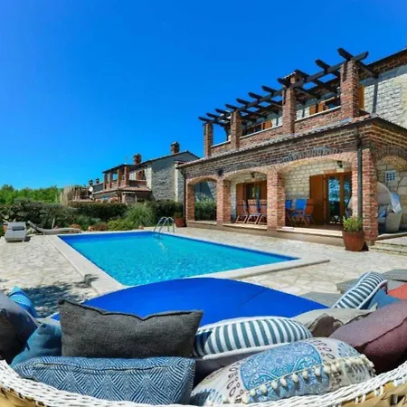 Villa Sole In Istria For 10 People With 4 Beedrooms And Private Pool