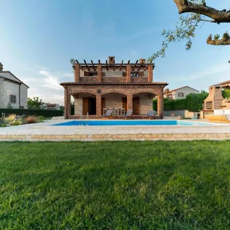 Sole In Istria For 10 People With 4 Beedrooms And Private Pool Villa Butkovići